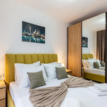 Apartment Warm-colored Stylish